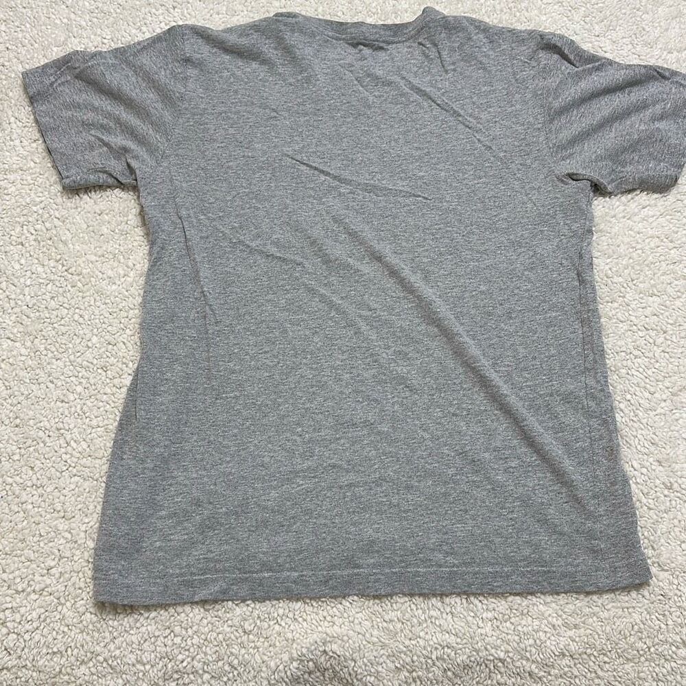 Carhartt Pocket T-Shirt Women’s Size Small - Picture 9 of 9